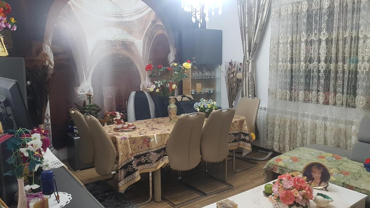 Отель Casa Cojanu Петрошани Экстерьер фото